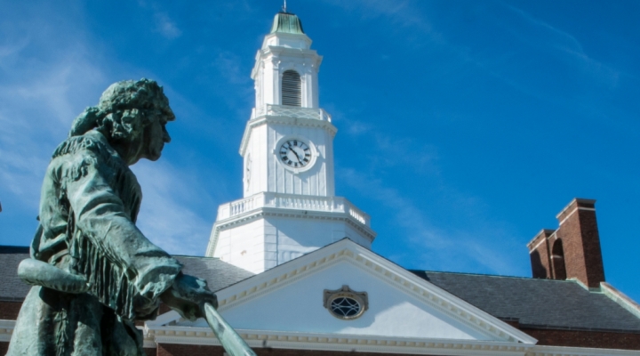 image of Daniel Boone statue